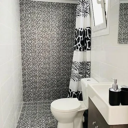 Modern 2br Near Centre -5min Wlk Patras