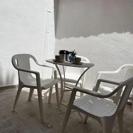 Apartment Modern 2br Near Centre -5min Wlk