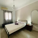 Modern 2br Near Centre -5min Wlk Apartment Patras