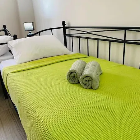 Modern 2br Near Centre -5min Wlk Apartmán Patras