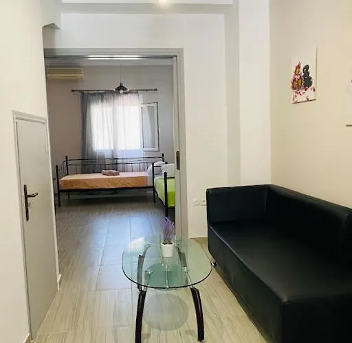 Modern 2br Near Centre -5min Wlk Apartamento Patras